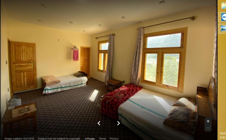 Hunza Baithak Hotel Karimabad  ภายนอก รูปภาพ